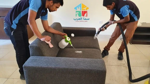 شركة تنظيف مجالس في دبي - تنظيف وغسيل السجاد بـ 3 مراحل